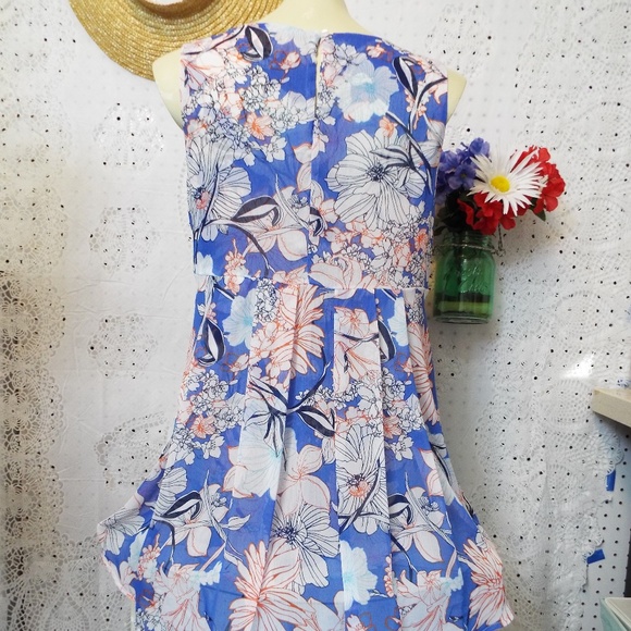 Valerie Stevens High-Low Woman’s Sleeveless Blouse Size Medium SALE❗️ - Picture 2 of 8